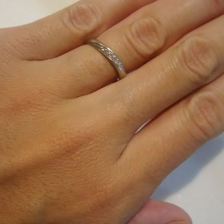 【ジュエリークラフトYAMAJI】の口コミ 婚約指輪を購入しなかったので、ダイヤが付いた指輪を探していました。
ダ...