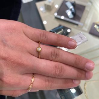 【KIARITA(キアリタ)】の口コミ エンゲージリングというよりは、普段使いができるようなアンティークな指輪...