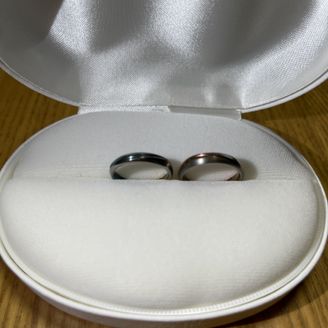 【Aroode(アローデ)】の口コミ ジルコニウムでできており、カラーの発色が素晴らしく、経年変化を楽しめる...