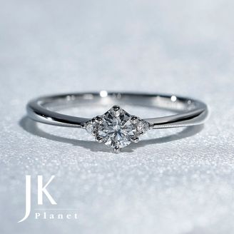 【JKPLANET(JKプラネット)】JKPLANET LIMITED EDITION JKPL-THREE-Diamonds 婚約指輪