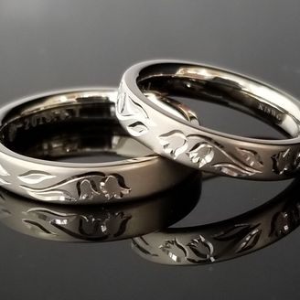 【TANZO.(鍛造指輪)】鍛造フルオーダーメイドで鈴蘭の手彫りマリッジ