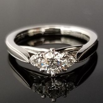 【TANZO.(鍛造指輪)】職人渾身のシャトン。繊細でとても美しいデザインの婚約指輪