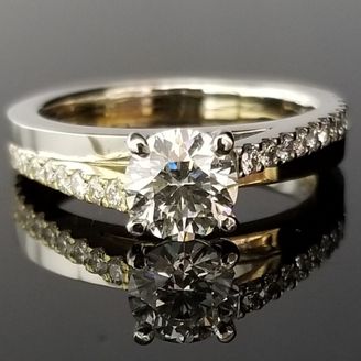 【TANZO.(鍛造指輪)】圧巻の輝きの婚約指輪