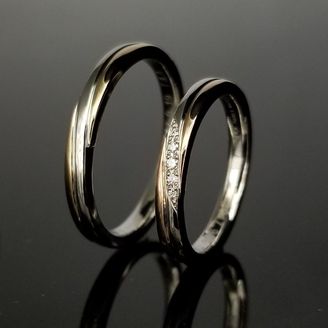 【TANZO.(鍛造指輪)】鍛造職人が美しいく仕上げたコンビデザインの結婚指輪