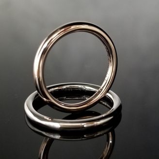 【TANZO.(鍛造指輪)】細身だが厚みがしっかりとある重厚な結婚指輪