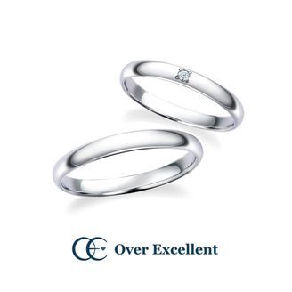 【Over Excellent(オーバーエクセレント)】【Nicotiana　ニコチアナ　～あなたがいれば～】　王道の甲丸フォルムのデザイン。上品な輝きのダイヤモンド入りマッリジリング。