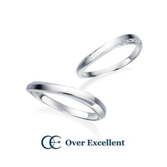 【Over Excellent(オーバーエクセレント)】 【White lace ホワイトレース-可憐な心-】花嫁のベールに施されたストーンのように、優美に流れる曲線にさりげなくメレダイヤモンドをセッティング。