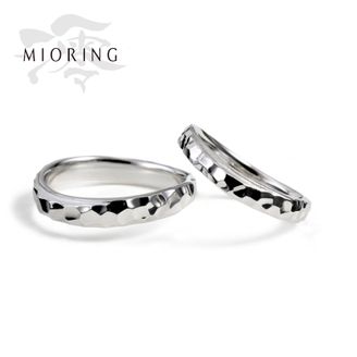 【MIORING(ミオリング)】 MIORING  水面のような槌目模様が美しくきらめく結婚指輪 凛冽-りんれつ-