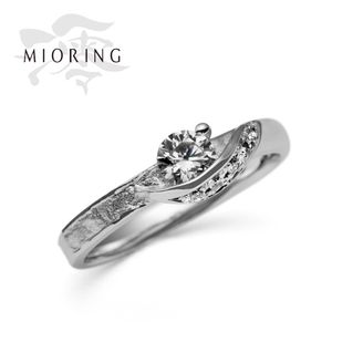 【MIORING(ミオリング)】MIORING 和紙の風合いがプラチナに生まれ変わる婚約指輪 明燈-あけび-