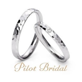 【hirai art gallery(ヒライアートギャラリー)】高純度プラチナ999を使用し繊細なデザイン【パイロットブライダル】