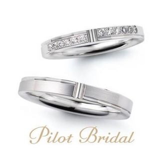 【hirai art gallery(ヒライアートギャラリー)】高純度プラチナ999を使用した落ち着きのあるデザイン【パイロットブライダル】