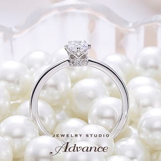 【JEWELRY STUDIO Advance(ジュエリースタジオアドバンス)】【Advance】Brightness(ブライトネス)『おしゃれな横顔に注目』