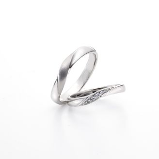 【LOVEST(ラヴェスト)】運命の紡ぎ