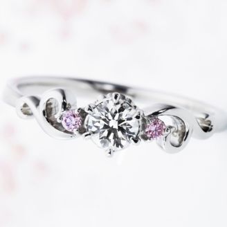 【LOVEST(ラヴェスト)】アントレッセ [UNE TRESSE]