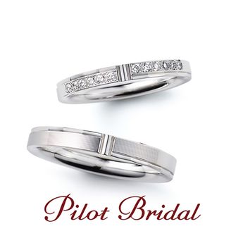 【PILOT BRIDAL(パイロットブライダル)】Memory（思い出）メモリー  中央の切り返しデザインがシャープな雰囲気に