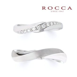 【ROCCA(ロッカ)】【ROCCA】斜めのダイヤモンドのラインが綺麗！シンプルで仕事中も着けやすいマリッジリング DI-5D/5L
