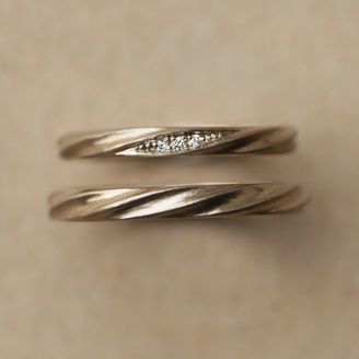 【BROOCH(ブローチ)】Current（カレント）