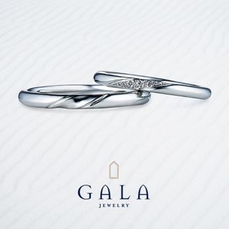 【GALA JEWELRY(ガラジュエリー)】【GALA】中央のひねりデザインがシンプルながらメリハリのあるマリッジリング♪