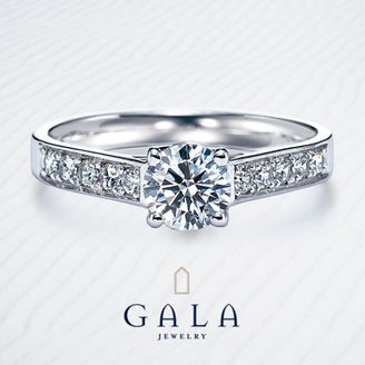 【GALA JEWELRY(ガラジュエリー)】【GALA】幅のあるアームに並ぶメレダイヤがゴージャスなデザイン