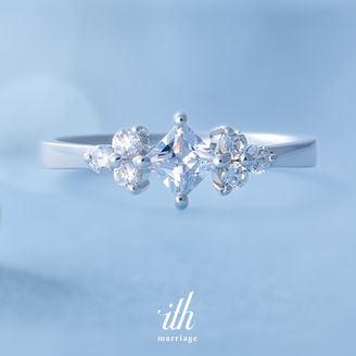 【ith(イズ)】【すっきりプリンセスカットダイヤ】クローバー / Clover