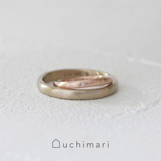 【uchimari(ウチマリ)】ベーシックな甲丸の結婚指輪