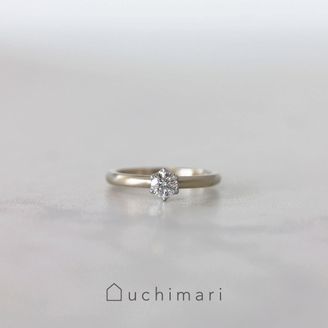 【uchimari(ウチマリ)】 6本爪の婚約指輪