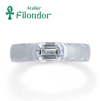 【アトリエフィロンドール】【アトリエ・フィロンドール】エメラルドカットと彫刻の婚約指輪