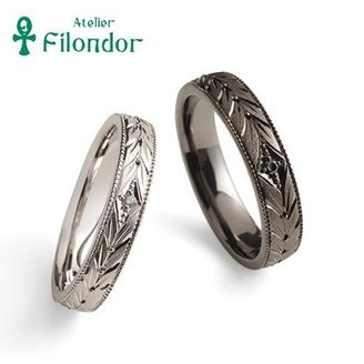【アトリエフィロンドール】【アトリエ・フィロンドール】MIORING 向かい合う月桂樹の彫刻が華やかに祝福する鍛造結婚指輪　月桂双樹 -げっけいそうじゅ-