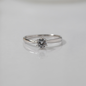 【Smith(工房スミス)】【オーダーメイド】0.3カラットのダイヤモンドが引き立つ絞りのある王道エンゲージリング