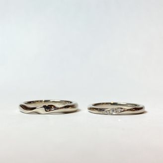 【Smith(工房スミス)】 【隠れ家工房でつくる】曲線美にぬくもりを残す、彫金工法のメビウスリング360