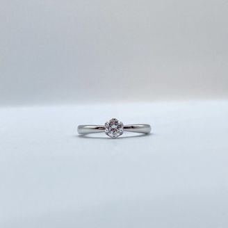 【Smith(工房スミス)】【隠れ家工房でつくる】トップに向かって絞りのある王道かつシンプルなテイストのエンゲージリング