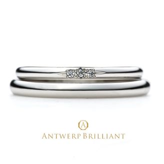 【BRIDGE ANTWERP BRILLIANT GALLERY(ブリッジ・アントワープ・ブリリアント・ギャラリー)】”Asterism” Three Stone Wedding Band Ring ”アステリズム” ウエディングバンドリング