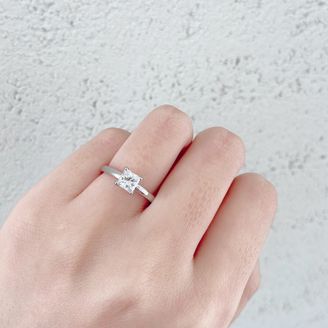 【BRIDGE ANTWERP BRILLIANT GALLERY(ブリッジ・アントワープ・ブリリアント・ギャラリー)】 ”Asterism”Princess Cut Solitaire Diamond Ring　”アステリズム”プリンセスカットソリテールリング