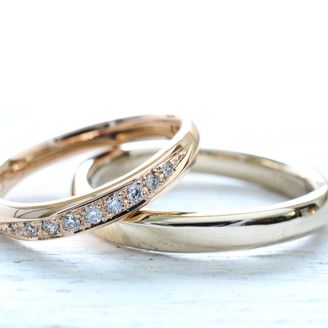 【湘南彫金工房 andfuse】【手作り結婚指輪デザインワックスコース】緩やかなカーブのウエーブデザインにダイアを9石セッティングした手作り結婚指輪