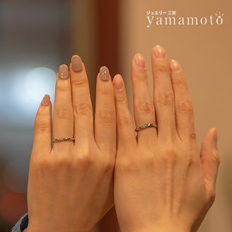 【ジュエリー工房 YAMAMOTO】 【鍛造 シンプルマリッジリング お二人の写真撮影付き】