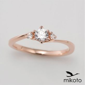 【鶴(mikoto)】【18EN-007】ピンクゴールドにサイドメレをあしらったキュートな婚約指輪