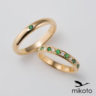 【鶴(mikoto)】【18MA-004a】ガーネットをあしらったエタニティデザインの結婚指輪