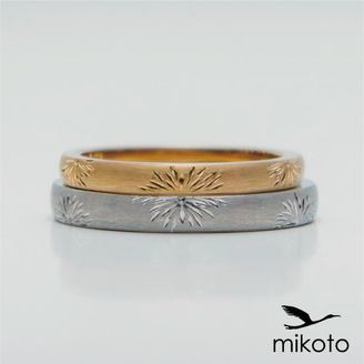 【鶴(mikoto)】【21TE-037】夜空に咲き乱れる花火を力強い和彫りで表現した結婚指輪