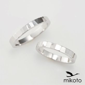 【鶴(mikoto)】【18TE-010】金鎚で打ちつけた大判の鎚目がかっこいい結婚指輪
