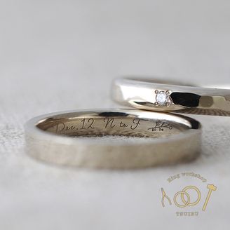 【ついぶ工房】【二人の想いが詰まった手作り結婚指輪】K18ホワイトゴールド・石目型/甲丸鎚目型・鏡面仕上げ