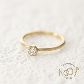 【ついぶ工房】 【想いを込めた手作り婚約指輪】K18イエローゴールド・甲丸型・覆輪（ミルグレイン）・鏡面仕上げ
