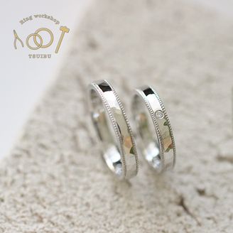 【ついぶ工房】【二人の想いが詰まった手作り結婚指輪】プラチナ・槌目型・ミルグレイン・鏡面仕上げ