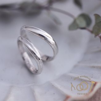 【ついぶ工房】【二人の想いが詰まった手作り結婚指輪】プラチナ・鏡面仕上げ