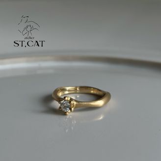 【atelier ST, CAT(アトリエ エスティーキャット)】 いつものファッションに似合うダイヤモンド【オーダー婚約指輪】Engagement Ring 6ツ爪