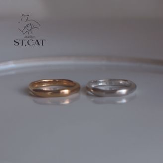 【atelier ST, CAT(アトリエ エスティーキャット)】自然なフォルム、ナチュラルで洗練されたリング【オーダー結婚指輪】Portrait