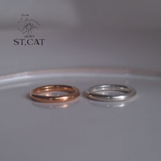 【atelier ST, CAT(アトリエ エスティーキャット)】月のような静けさ【オーダー結婚指輪】Half Moon