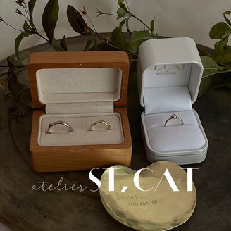 【atelier ST, CAT(アトリエ エスティーキャット)】量産品とは違うシンプルモダンな歪み【オーダー結婚/婚約指輪】Engagement Ring / Marriage Ring セット