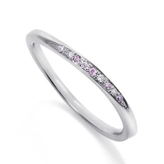 【DIAMOND DOT LAB(ダイアモンド ドット ラボ)】 fleurir【フルリール】のマリッジリング(結婚指輪)。