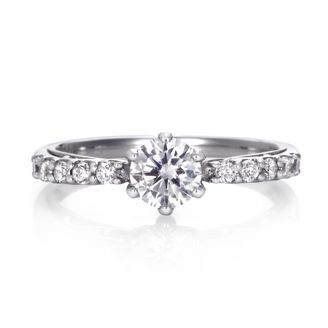 【DIAMOND DOT LAB(ダイアモンド ドット ラボ)】 Iris【イリス】のエンゲージジリング(婚約指輪)。