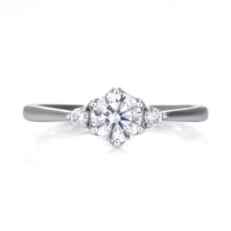 【DIAMOND DOT LAB(ダイアモンド ドット ラボ)】 Miku【未来空・みく】のエンゲージジリング(婚約指輪)。